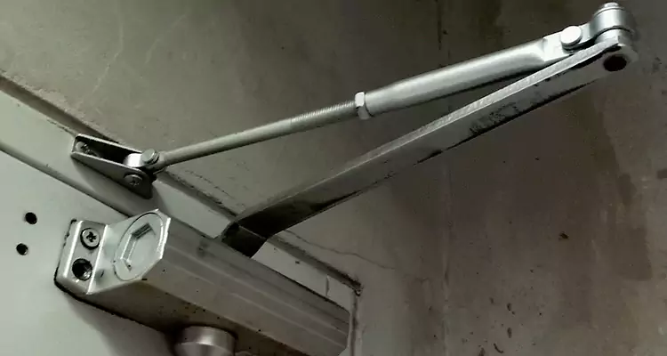 Door Closer Parallel Arm Installation in Callaway, FL